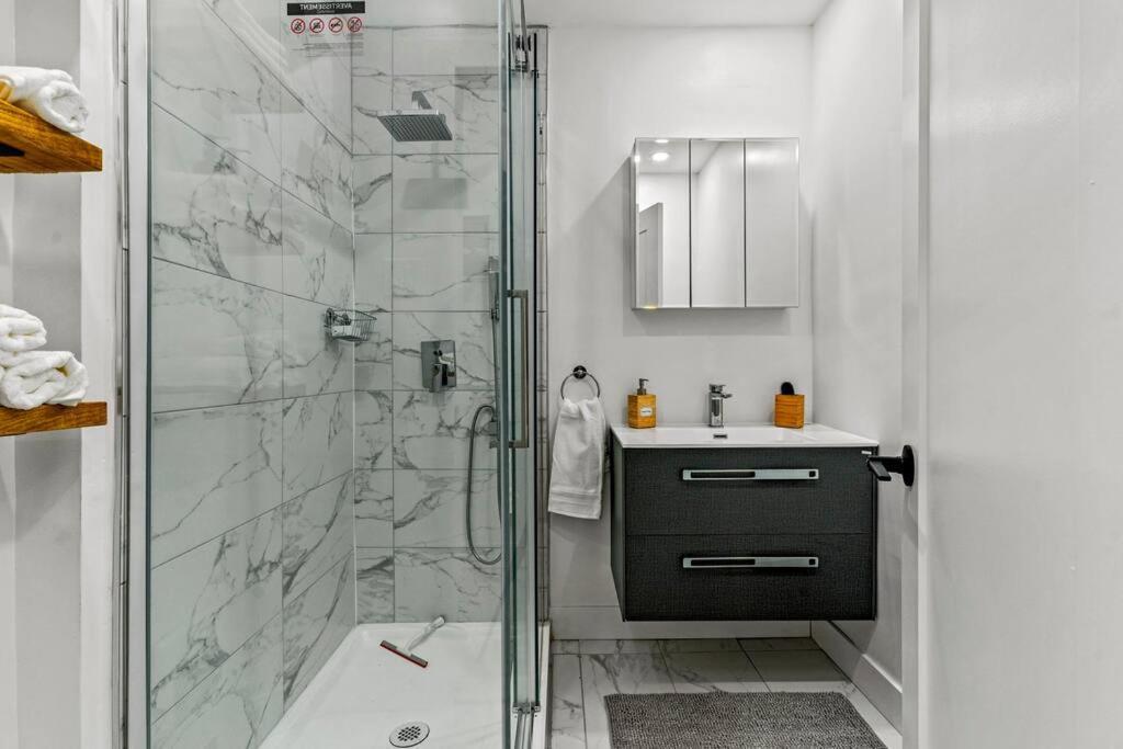 Appartement Haut De Gamme Ndg Montreal Exterior photo